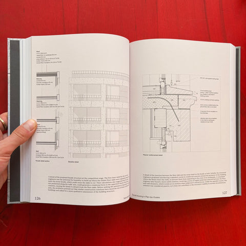 Building in Stone Today: Voices and Commentaries / Natalia Peťková