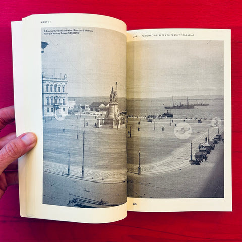 Só Os Cães São Livres De Mijar - A história dos sanitários públicos de Lisboa