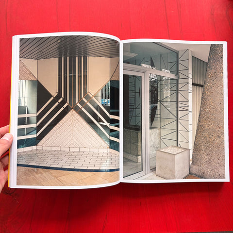 HALLWAYS / Romain Laprade
