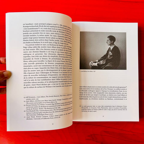 Anni Albers : abstractions concrètes: Une histoire textile de la modernité / Ida Soulard