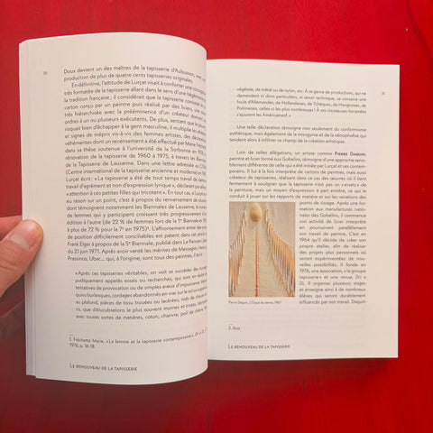 Les artistes et le textile / Anne-Marie Minella, Jean-Yves Bosseur