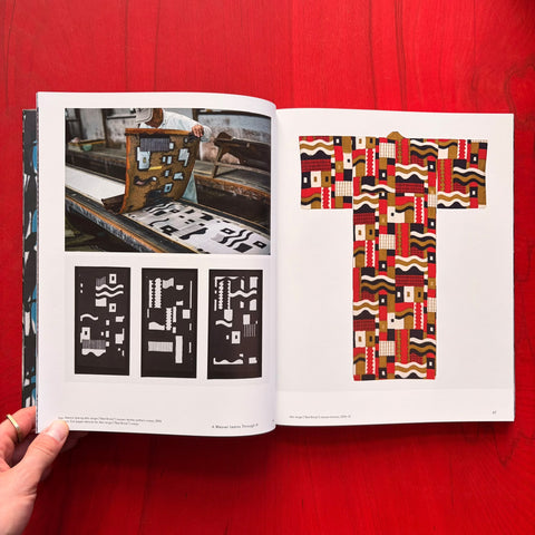 Textile Alchemy: The Art of Reiko Sudo & NUNO: Trade Edition / Sharon Sadako Takeda, Toyo Ito, Kunihiko Moriguchi, Reiko Sudo, Michael Govan