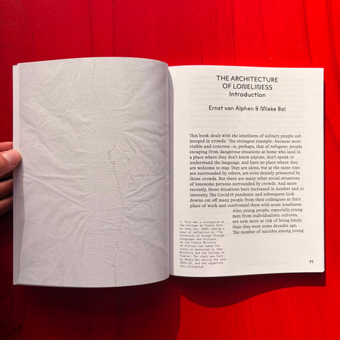 The Architecture of Loneliness: Reflections on Displacement and Welcoming / Mieke Bal, Wahbie Long, Marie-José Mondzain, Lysiane Lamantowicz, Ernst van Alphen, Lotte Lara Schröder