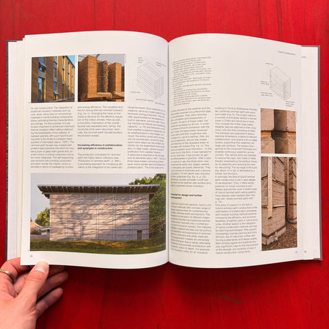 Building with Rammed Earth (DETAIL Practice) / Felix Hilgert