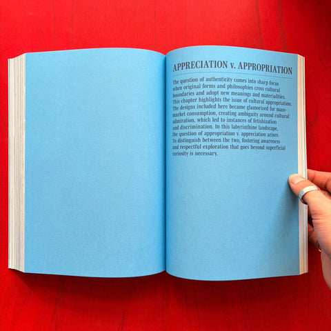 Design History Reader: An Emerging Vision for a New Narrative / Kristen Coogan