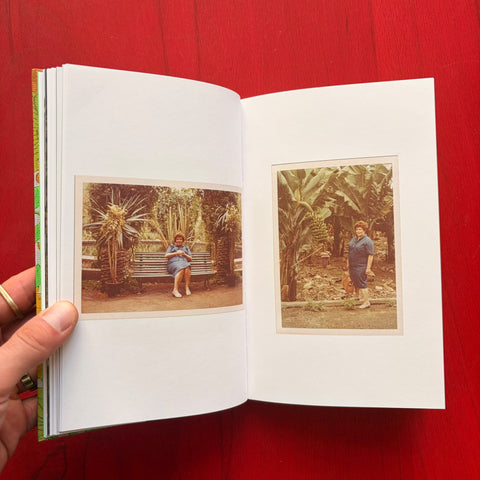 Mother nature - photo's of females flourishing / Erik Kessels, Francesca Seravalle