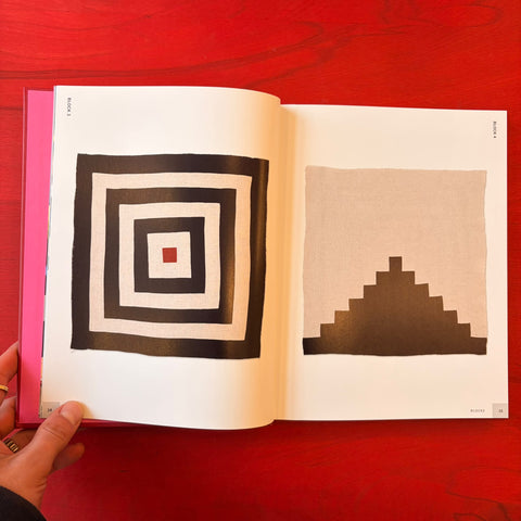 Log Cabin Quilt Blocks: 100 colour and pattern variations / Catherine-Marie Longtin