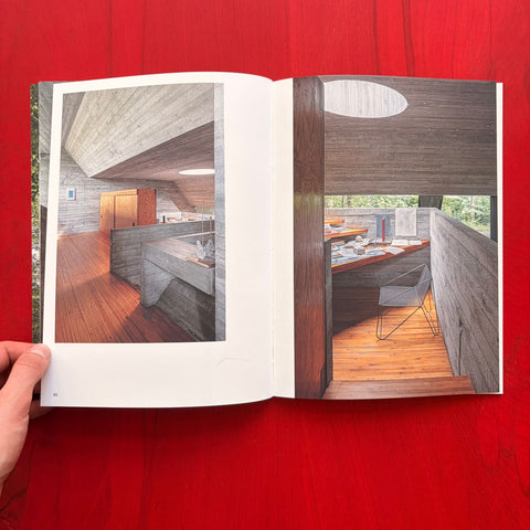 Mark Manders – House with All Existing Words. An exhibition in Juliaan Lampens’s Woning Van Wassenhove / Mark Manders