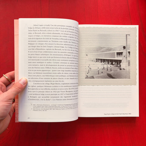 Tout autre chose: L’Architecture en Belgique / Christophe Van Gerrewey